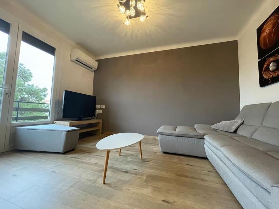 Appartement 2 Chambres +Parking 纳博讷 外观 照片